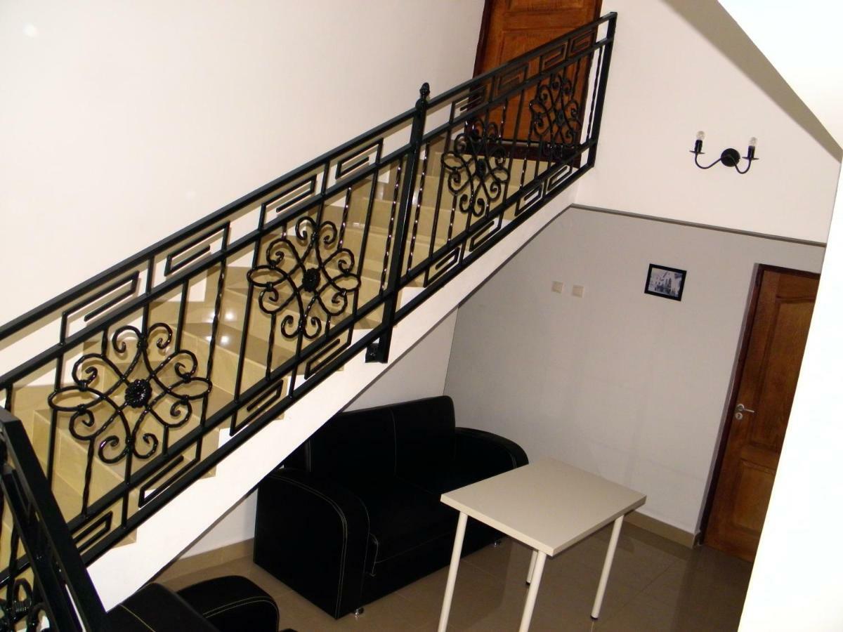 Pensiunea Platinum Targu Jiu Exterior photo