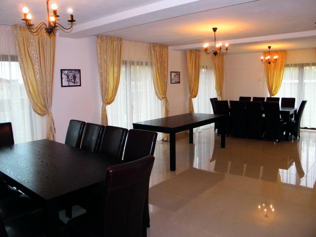 Pensiunea Platinum Targu Jiu Exterior photo